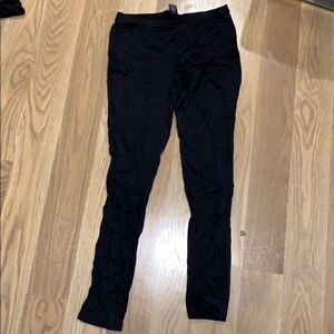 Hue black spandex leggings small